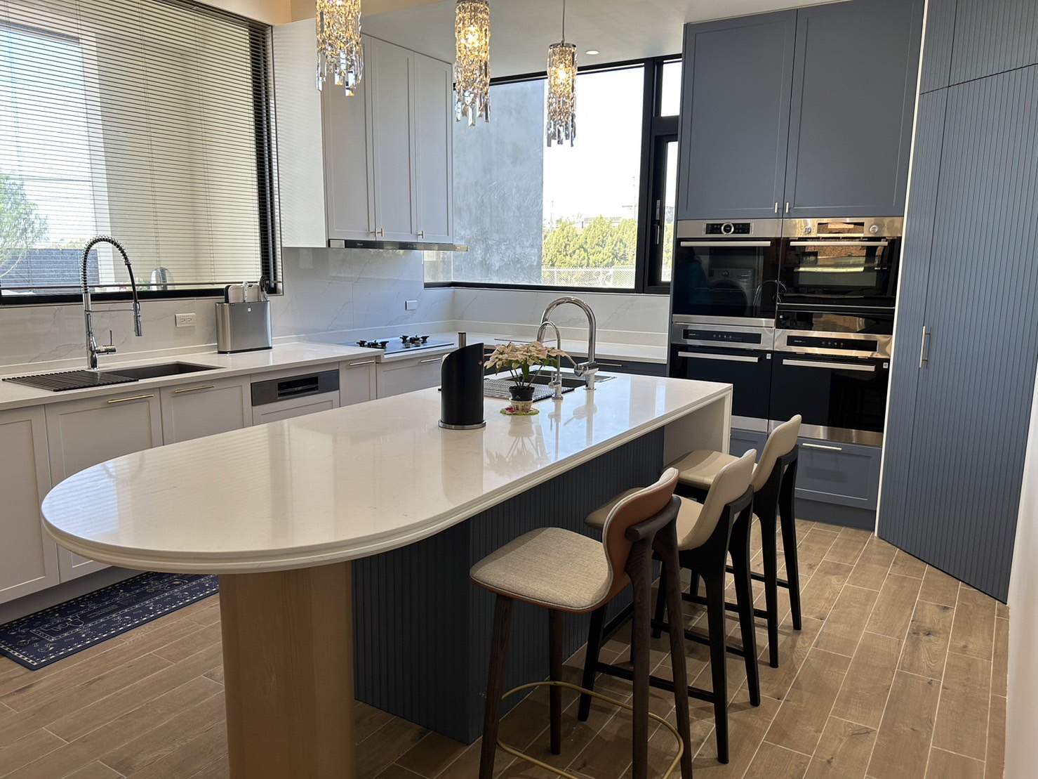 公司簡介 公司簡介